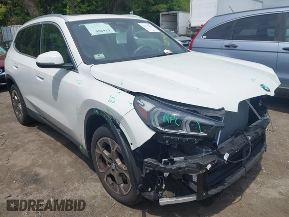 2023 BMW X1 xDrive28i с VIN WBX73EF06P5W91223, выставлен на аукционе IAAI как лот 42379129 с пробегом 9 982 миль миль и . История ставок и продаж доступна на DreamBid. Изображение 1.