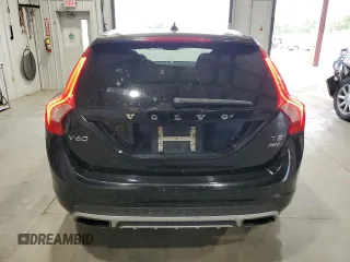 2016 Volvo V60 T5 z VIN YV4612HK9G1003635, wystawiony jako Copart lot #57914405 z przebiegiem 168 229 mil mil oraz Tytuł czysty. Historia ofert i sprzedaży dostępna na DreamBid. Obrazek 6.
