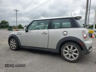 2011 MINI Hardtop S with VIN WMWSV3C57BTY14891, listed as a Copart auction lot 55833895 with 105,545 mi miles and Clean Title. Bid and sale history available at DreamBid. Image 2.
