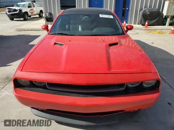 2013 Dodge Challenger R/T with VIN 2C3CDYBTXDH728695, listed as a Copart auction lot 42777345 with 140,696 mi miles and Salvage Title. Bid and sale history available at carsss.com. Image 5.