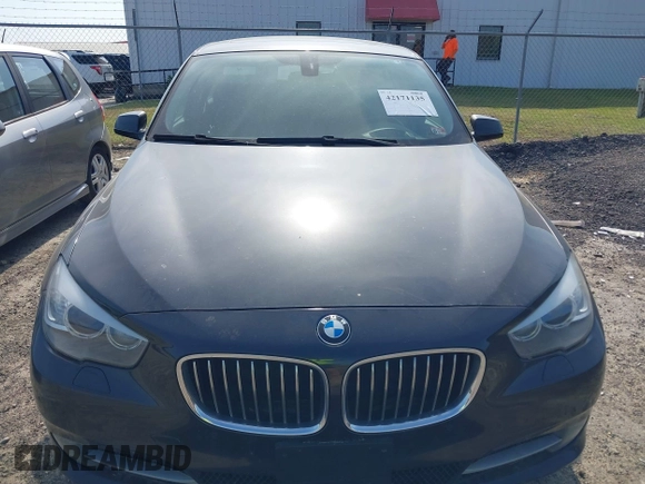 2013 BMW 5 Series GT 535i xDrive with VIN WBASP2C59DC339770, listed as a IAAI auction lot 42171135 with 106,625 mi miles. Bid and sale history available at carsss.com. Image 6.