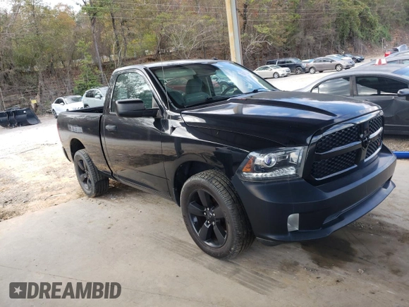 2015 Ram 1500 Tradesman z VIN 3C6JR6AT9FG517217, wystawiony jako Copart lot #81830944 z przebiegiem 112 380 mil mil oraz Czysty tytuł • Clean title. Historia ofert i sprzedaży dostępna na DreamBid. Obrazek 4.