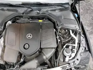 2022 Mercedes-Benz C 300 z VIN W1KAF4HB2NR009842, wystawiony jako Copart lot #81635605 z przebiegiem 52 972 mil mil oraz Szkoda całkowita • Salvage title. Historia ofert i sprzedaży dostępna na DreamBid. Obrazek 14.