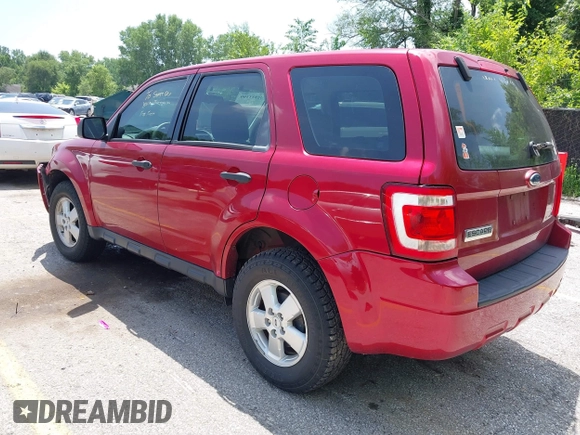 2009 Ford Escape XLS z VIN 1FMCU02799KA20370, wystawiony jako IAAI lot #42811109 z przebiegiem 195 451 mil mil oraz . Historia ofert i sprzedaży dostępna na DreamBid. Obrazek 3.