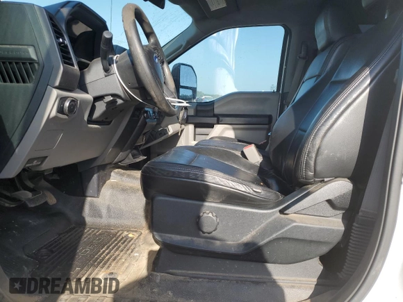 2017 Ford F-250 Lariat with VIN 1FT7W2BT7HEC13302, listed as a Copart auction lot 61263835 with 188,928 mi miles and Salvage title. Bid and sale history available at DreamBid. Image 7.