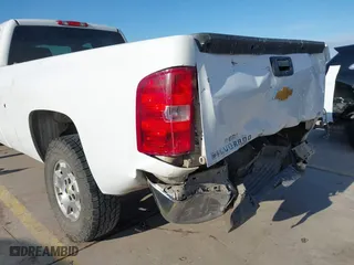 2013 Chevrolet Silverado 1500 LT with VIN 1GCRCSE08DZ166948, listed as a IAAI auction lot 41254225 with 206,541 mi miles. Bid and sale history available at carsss.com. Image 19.