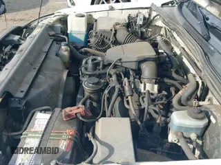 2008 Toyota Tacoma with VIN 5TENX22N68Z514968, listed as a IAAI auction lot 42810518 with 269,855 mi miles and . Bid and sale history available at DreamBid. Image 12.