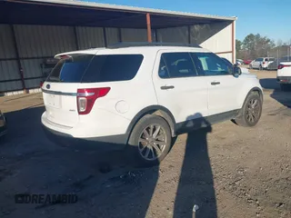 2014 Ford Explorer with VIN 1FM5K8B88EGB87547, listed as a IAAI auction lot 41285521 with 152,889 mi miles and . Bid and sale history available at carsss.com. Image 4.