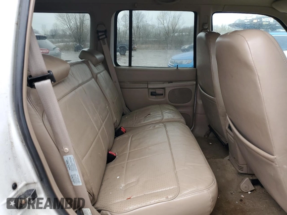 1998 Ford Explorer XLT z VIN 1FMZU32E0WUB20397, wystawiony jako Copart lot #44365985 z przebiegiem 177 291 mil mil oraz Tytuł czysty. Historia ofert i sprzedaży dostępna na DreamBid. Obrazek 11.