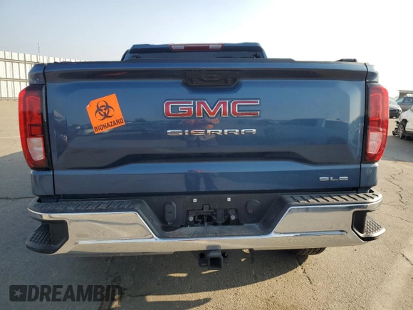 2024 GMC Sierra 1500 with VIN 1GTPHBE88RZ149430, listed as a Copart auction lot 83250124 with 33,092 mi miles and Salvage Title. Bid and sale history available at DreamBid. Image 6.