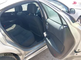 2008 Pontiac Grand Prix with VIN 2G2WP552X81102908, listed as a IAAI auction lot 42711820 with 190,979 mi miles and . Bid and sale history available at DreamBid. Image 8.