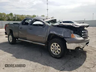 2013 GMC Sierra 2500HD SLT with VIN 1GT121E81DF240874, listed as a Copart auction lot 54613995 with 144,836 mi miles and Non repairable. Bid and sale history available at DreamBid. Image 4.