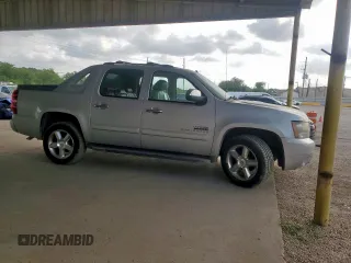 2011 Chevrolet Avalanche LT with VIN 3GNMCFE09BG408510, listed as a Copart auction lot 56491635 with 220,015 mi miles and Clean title. Bid and sale history available at DreamBid. Image 4.