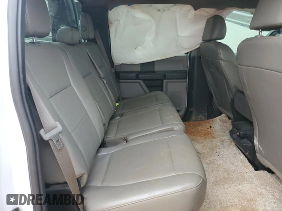 2017 Ford F-350 Lariat z VIN 1FD8W3G63HEE73995, wystawiony jako Copart lot #60894845 z przebiegiem 147 429 mil mil oraz Szkoda całkowita • Salvage title. Historia ofert i sprzedaży dostępna na DreamBid. Obrazek 10.
