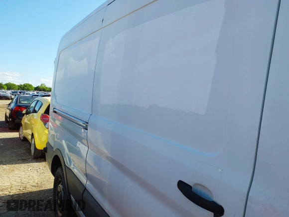 2017 Ford Transit with VIN 1FTYE2CM5HKA57289, listed as a IAAI auction lot 41946353 with 275,420 mi miles. Bid and sale history available at carsss.com. Image 20.