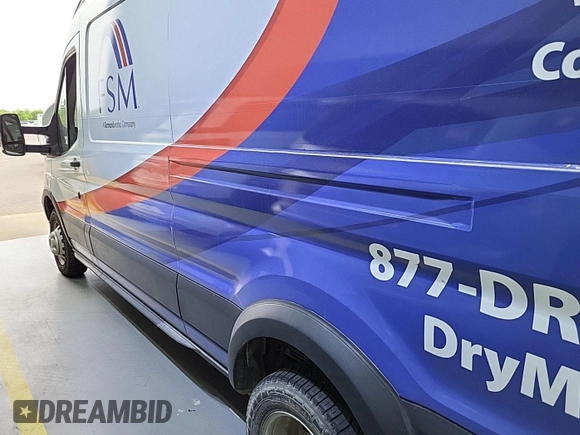 2019 Ford Transit with VIN 1FTBF4XV4KKB04661, listed as a IAAI auction lot 42466453 with 121,161 mi miles and . Bid and sale history available at DreamBid. Image 1.