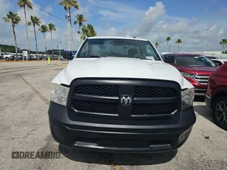 2023 Ram 1500 Tradesman z VIN 3C6JR6DG6PG541121, wystawiony jako IAAI lot #42516901 z przebiegiem 55 607 mil mil oraz . Historia ofert i sprzedaży dostępna na DreamBid. Obrazek 13.