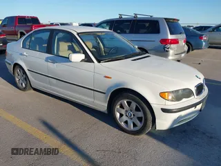 2003 BMW 3 Series 325i with VIN WBAEV33423KL60481, listed as a IAAI auction lot 42073715 with 177,763 mi miles and . Bid and sale history available at carsss.com. Image 1.
