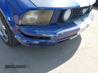 2005 Ford Mustang Deluxe with VIN 1ZVFT80N355260024, listed as a IAAI auction lot 42570131 with Not provided miles and . Bid and sale history available at DreamBid. Image 11.