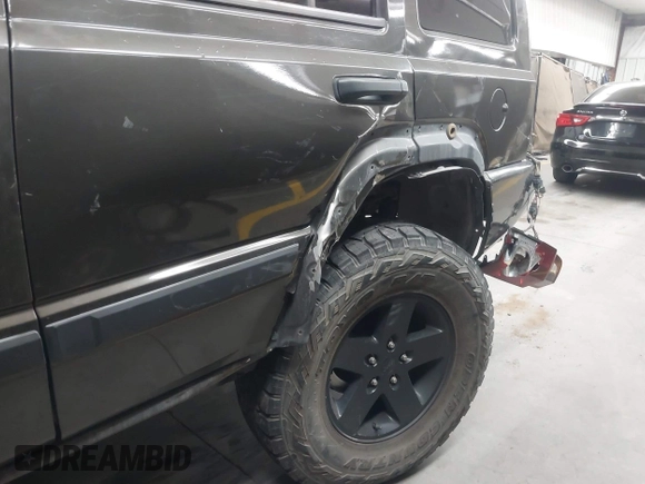 2006 Jeep Commander with VIN 1J8HG48KX6C263348, listed as a IAAI auction lot 42128039 with 208,605 mi miles and . Bid and sale history available at DreamBid. Image 6.