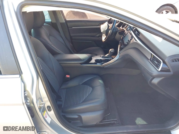 2018 Toyota Camry LE with VIN 4T1B11HK7JU099875, listed as a IAAI auction lot 41503123 with 60,202 mi miles. Bid and sale history available at carsss.com. Image 5.