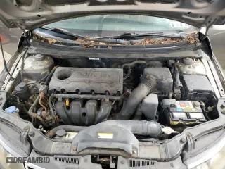 2010 Kia Forte EX with VIN KNAFU4A29A5047230, listed as a Copart auction lot 52601125 with 181,784 mi miles and Clean Title. Bid and sale history available at carsss.com. Image 11.
