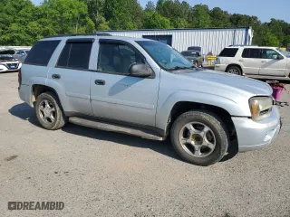 2007 Chevrolet TrailBlazer LS with VIN 1GNDS13S272302331, listed as a Copart auction lot 53355685 with 201,074 mi miles and Salvage Title. Bid and sale history available at carsss.com. Image 4.