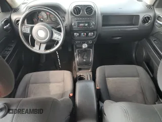 2011 Jeep Patriot Sport z VIN 1J4NT1GA7BD102547, wystawiony jako Copart lot #59730535 z przebiegiem 183 900 mil mil oraz Szkoda całkowita • Salvage title. Historia ofert i sprzedaży dostępna na DreamBid. Obrazek 8.