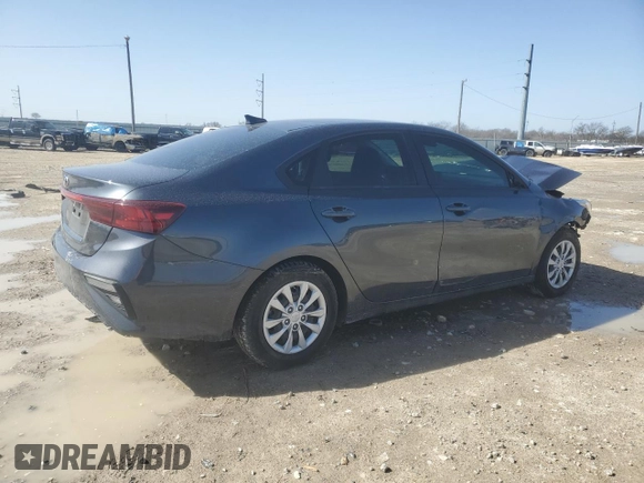 2021 Kia Forte FE with VIN 3KPF24AD1ME407349, listed as a Copart auction lot 47695845 with 31,405 mi miles and Salvage Title. Bid and sale history available at carsss.com. Image 3.