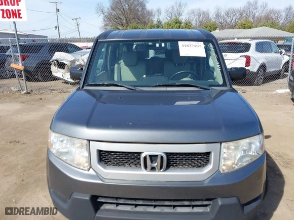 2011 Honda Element EX with VIN 5J6YH2H77BL001747, listed as a IAAI auction lot 41827107 with 119,567 mi miles. Bid and sale history available at carsss.com. Image 12.