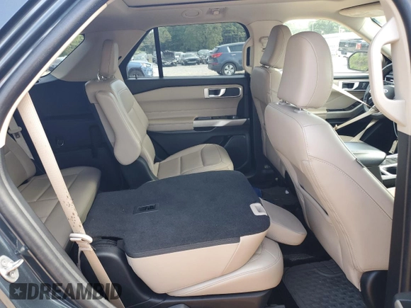 2022 Ford Explorer XLT with VIN 1FMSK8DH4NGB27006, listed as a Copart auction lot 58075055 with 109,500 mi miles and Salvage title. Bid and sale history available at DreamBid. Image 11.