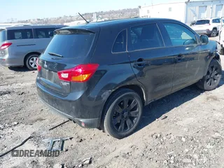 2015 Mitsubishi Outlander ES z VIN 4A4AP3AU0FE001494, wystawiony jako IAAI lot #41757714 z przebiegiem 126 758 mil mil oraz . Historia ofert i sprzedaży dostępna na DreamBid. Obrazek 4.