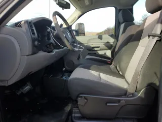 2008 Chevrolet Silverado 1500 Work Truck with VIN 1GCEK14CX8Z215211, listed as a Copart auction lot 86067974 with 379,590 mi miles and Clean Title. Bid and sale history available at carsss.com. Image 7.