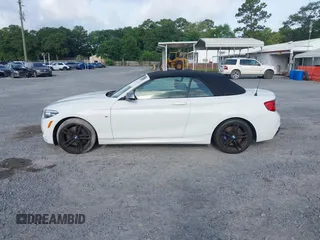 2019 BMW 2 Series M240i z VIN WBA2N1C5XKVC28584, wystawiony jako IAAI lot #42492516 z przebiegiem 24 062 mil mil oraz . Historia ofert i sprzedaży dostępna na DreamBid. Obrazek 14.