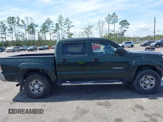2014 Toyota Tacoma PreRunner with VIN 3TMJU4GN3EM162971, listed as a IAAI auction lot 41803155 with 250,083 mi miles. Bid and sale history available at carsss.com. Image 13.