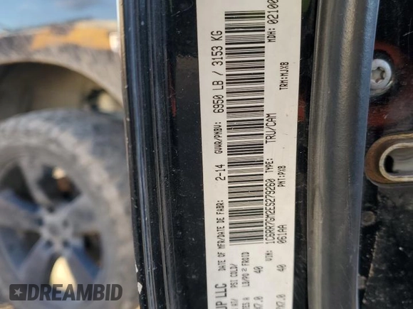 2014 Ram 1500 SLT z VIN 1C6RR7GM2ES279260, wystawiony jako Copart lot #79998644 z przebiegiem 317 046 mil mil oraz Szkoda całkowita • Salvage title. Historia ofert i sprzedaży dostępna na DreamBid. Obrazek 12.