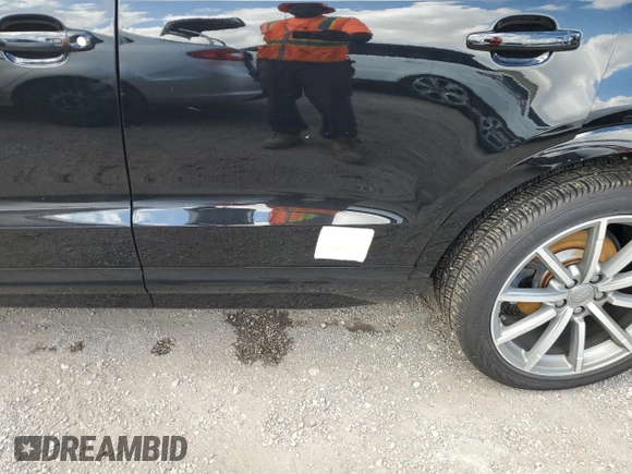 2018 Audi Q3 Premium with VIN WA1BCCFS2JR032529, listed as a Copart auction lot 49040273 with 37,538 mi miles. Bid and sale history available at carsss.com. Image 12.