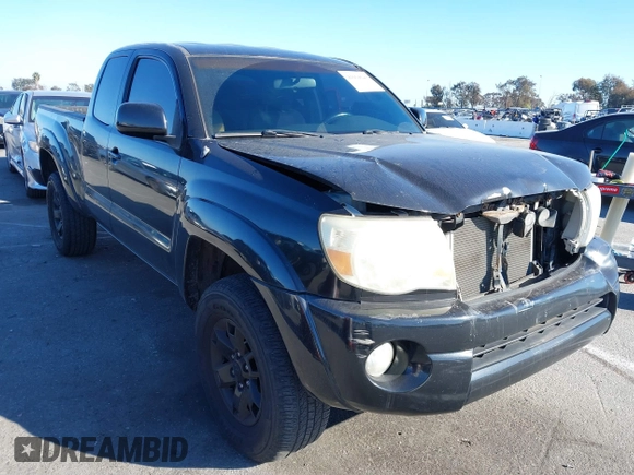 2007 Toyota Tacoma PreRunner with VIN 5TETU62NX7Z337556, listed as a IAAI auction lot 41664640 with 196,171 mi miles. Bid and sale history available at carsss.com. Image 1.