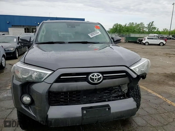 2020 Toyota 4Runner SR5 with VIN JTEBU5JR6L5757396, listed as a Copart auction lot 58993555 with 115,663 mi miles and Salvage title. Bid and sale history available at DreamBid. Image 14.