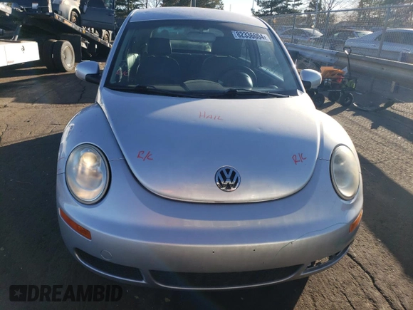 2007 Volkswagen New Beetle Coupe with VIN 3VWEW31C57M508502, listed as a Copart auction lot 82336004 with 58,533 mi miles and Salvage Title. Bid and sale history available at carsss.com. Image 5.