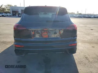 2017 Porsche Cayenne GTS z VIN WP1AD2A25HLA81008, wystawiony jako Copart lot #48987185 z przebiegiem 76 800 mil mil oraz Szkoda całkowita • Salvage title. Historia ofert i sprzedaży dostępna na DreamBid. Obrazek 6.
