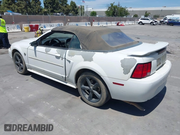 2004 Ford Mustang Deluxe z VIN 1FAFP44684F179912, wystawiony jako IAAI lot #42359560 z przebiegiem 268 207 mil mil oraz . Historia ofert i sprzedaży dostępna na DreamBid. Obrazek 3.
