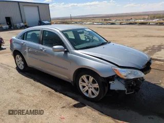 2013 Chrysler 200 Touring with VIN 1C3CCBBB8DN732212, listed as a Copart auction lot 50824375 with 58,978 mi miles and Salvage Title. Bid and sale history available at carsss.com. Image 4.