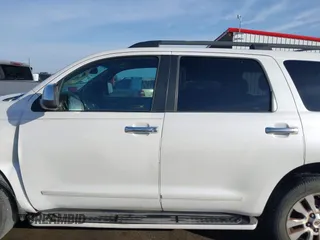 2008 Toyota Sequoia Platinum with VIN 5TDZY67A78S007926, listed as a IAAI auction lot 41809919 with 291,351 mi miles. Bid and sale history available at carsss.com. Image 14.