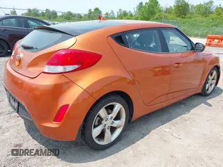2012 Hyundai Veloster w/Gray Int с VIN KMHTC6AD0CU043402, выставлен на аукционе IAAI как лот 42406321 с пробегом 116 734 миль миль и . История ставок и продаж доступна на DreamBid. Изображение 4.