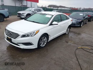2016 Hyundai Sonata SE with VIN 5NPE24AF2GH351953, listed as a IAAI auction lot 41658674 with 126,126 mi miles and . Bid and sale history available at carsss.com. Image 2.