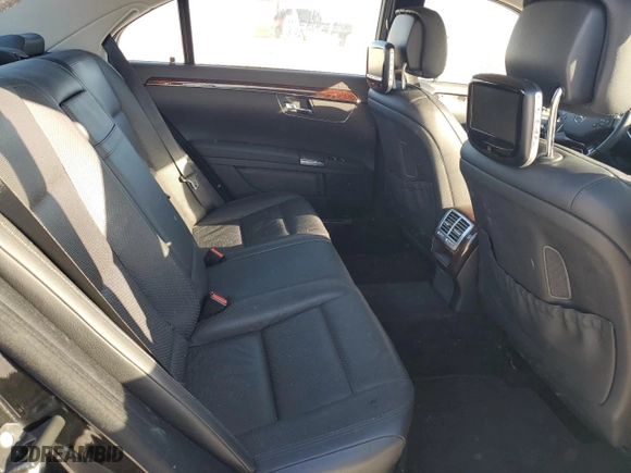 2013 Mercedes-Benz S-Class S 550 with VIN WDDNG7DB3DA527588, listed as a Copart auction lot 44117885 with 92,417 mi miles and Clean Title. Bid and sale history available at carsss.com. Image 10.