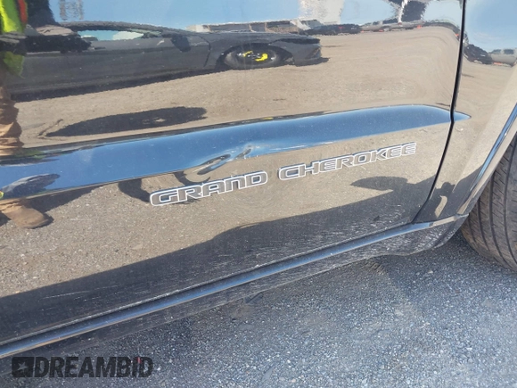 2017 Jeep Grand Cherokee Overland with VIN 1C4RJFCG0HC844713, listed as a IAAI auction lot 42293301 with 83,791 mi miles and . Bid and sale history available at DreamBid. Image 18.