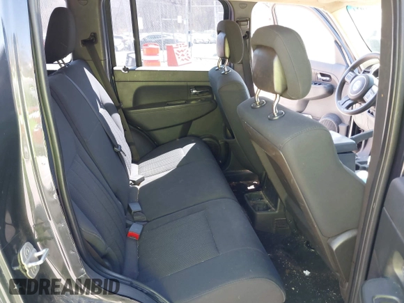 2011 Jeep Liberty Sport with VIN 1J4PN2GK6BW518711, listed as a IAAI auction lot 41858924 with 232,476 mi miles. Bid and sale history available at carsss.com. Image 8.