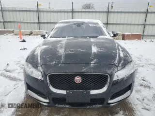 2016 Jaguar XF 35t Premium z VIN SAJBD4BV6GCY11860, wystawiony jako Copart lot #41879565 z przebiegiem 42 304 mil mil oraz Szkoda całkowita • Salvage title. Historia ofert i sprzedaży dostępna na DreamBid. Obrazek 5.